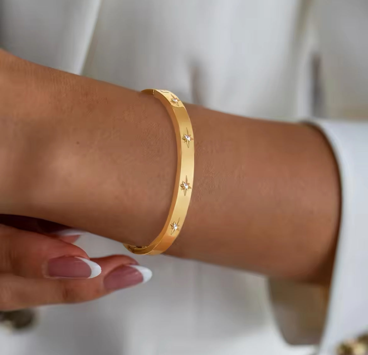 Cuff bangle