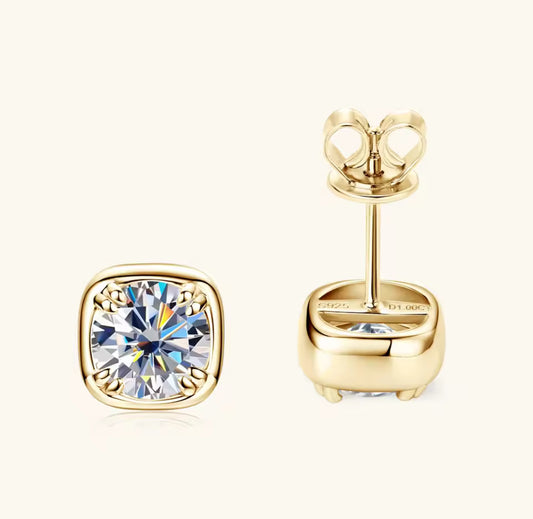 1ct round cut moissanite earrings