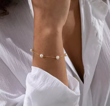 Mini freshwater pearl bracelet