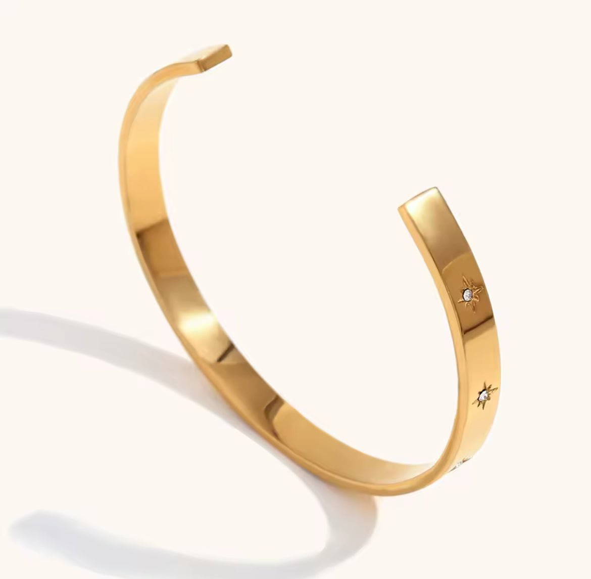 Cuff bangle