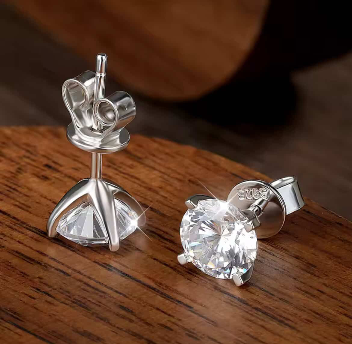 4 claw round Moissanite earrings
