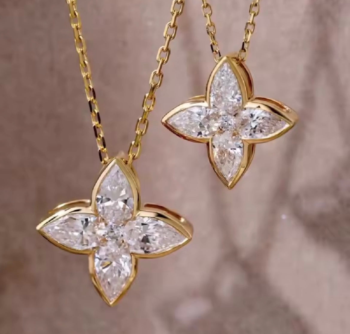 2.1ct flower Moissanite necklace