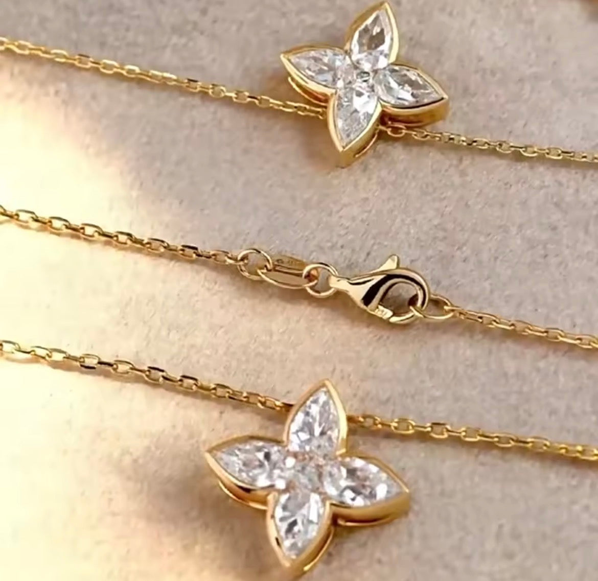 2.1ct flower Moissanite necklace