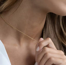 Mini ball necklace