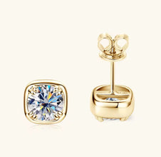 1ct round cut moissanite earrings
