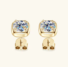 1ct round cut moissanite earrings