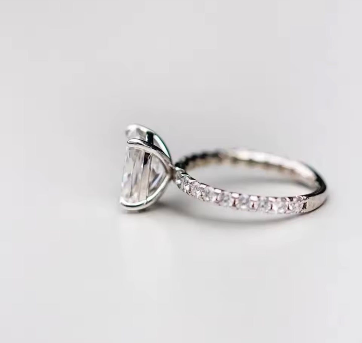 4 carat cushion hybrid Moissanite Ring
